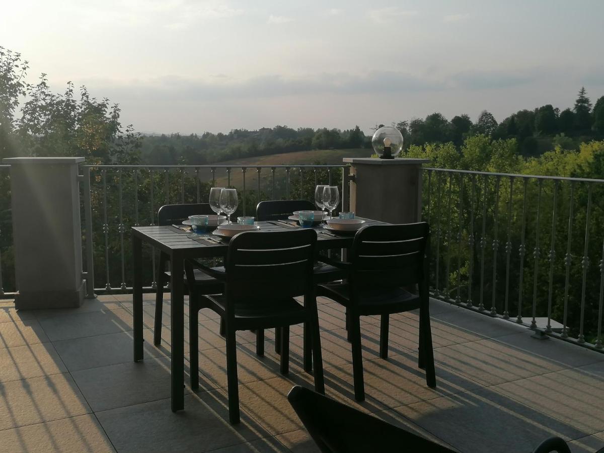 Casa Graziella- La Terrazza Villa Portacomaro Bagian luar foto